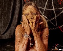 Scat Slut-Orgasma Celeste extreme play in a lot of saved shit 08